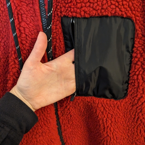 Eddie Bauer NWOT Women's Red Chilali Fleece Full-Zip Hoodie - Picture 3 of 6